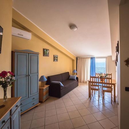 B&B La Sirena Santa Teresa Di Riva Extérieur photo