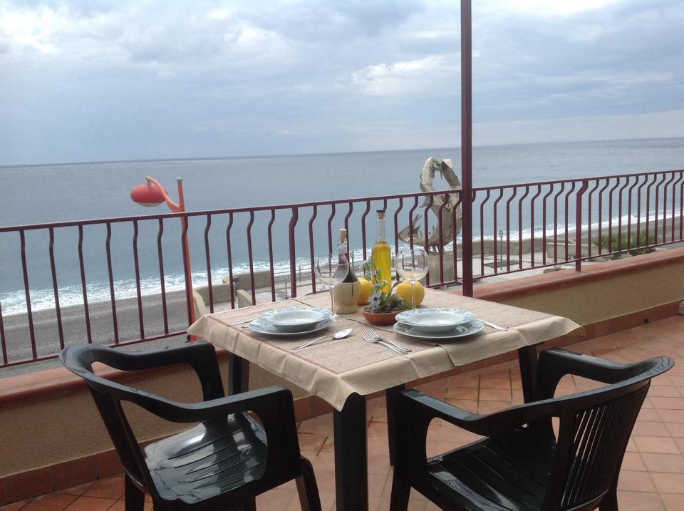 B&B La Sirena Santa Teresa Di Riva Extérieur photo